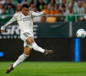 Kylian Mbappe Alami Cedera Otot Jelang El Clasico dan Piala Dunia