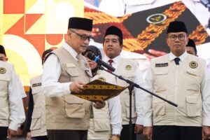 Lantik PPIH Embarkasi, Menhaj Tegaskan Komitmen Negara Lindungi Jemaah Haji