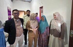 Pemkab Gowa Perkuat Pengentasan Kemiskinan Ekstrem Lewat Bedah Rumah dan Kesehatan Gratis