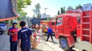 Ruko Terbakar di Mamuju, Diduga Dipicu Arus Pendek Listrik