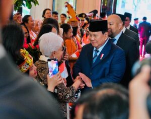 Disambut Diaspora, Presiden Prabowo Tiba di Paris