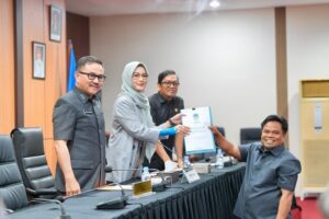 Paripurna DPRD Dihadiri Sekda Sulsel, Laporan Reses Jadi Bahan Perencanaan