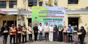 Hari Raya Idul Adha, Polrestabes Makassar Kurban 29 Ekor Sapi dan 1 Ekor Kambing