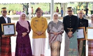 Pimpin Upacara Hardiknas, Appi Gaungkan Pendidikan Inklusif dan Berkualitas