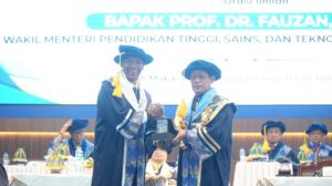Metafora Ulat dan Kupu-Kupu, Wamendiktisaintek Dorong Wisudawan Unismuh Makassar Berevolusi