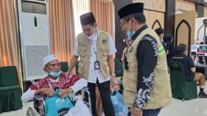 PPIH Debarkasi Makassar Istimewakan Lansia, Abd Gaffar: Mereka Layaknya Orang Tua Sendiri
