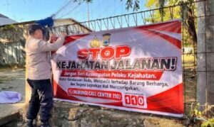 Polisi Pasang Spanduk Harkamtibmas, Ajak Warga Tolak Kejahatan Jalanan dan Balap Liar