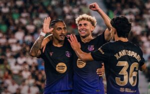LIGA SPANYOL: Barceloan Pesta Gol di Kandang Elche, Raphinha dan Fermin Cetak Brace