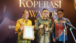 Komitmen Kembangkan Koperasi, Bupati Bone Raih Koperasi Award 2026