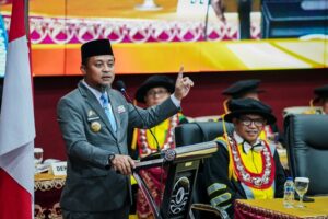Hadiri Dies Natalis UNM, Gubernur Sulsel Paparkan Program Multiyears Project