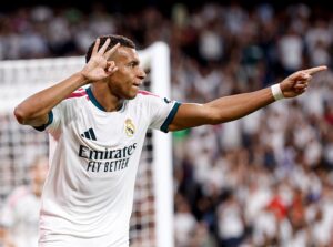 Liga Spanyol: Kylian Mbappe Cetak Hattrick, Real Madrid Bantai Real Sociedad di Santiago Bernabeu