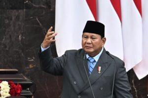 Prabowo Tingkatkan Layanan Dasar bagi Rakyat, dari Puskesmas hingga Sekolah