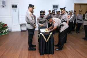 Kapolrestabes Makassar Pimpin Sertijab, Sejumlah PJU dan Kapolsek Berganti, Ini Daftarnya