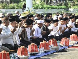 Kemarau Panjang, Gubernur Sulsel Bersama Ribuan Warga Shalat Istisqa