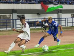 Super League: Kena Comeback, PSM Dikalahkan Persib Lewat Drama Empat Gol