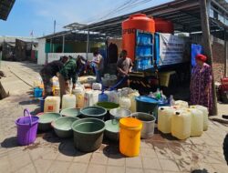 Terdampak Kemarau Panjang, 12.939 Jiwa di Makassar Sudah Terima Bantuan Air Bersih