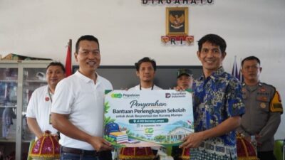 Pegadaian Salurkan Bantuan Perlengkapan Sekolah kepada Anak Berprestasi dan Kurang Mampu di Barrang Lompo