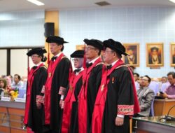 Unhas Kukuhkan Lima Guru Besar Fakultas Hukum, Ini Pesan Rektor Prof JJ